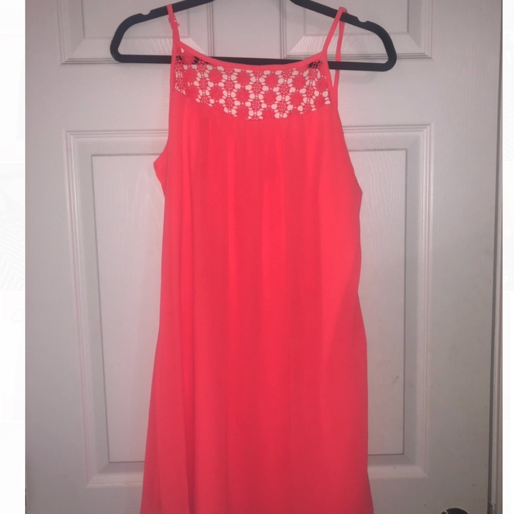pink dress